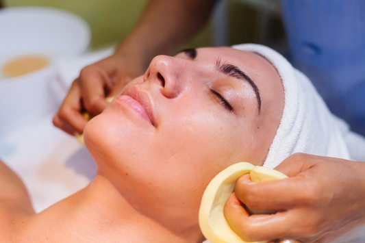 Verjong je Huid zonder Naalden met Carboxy en Vtox lift facial treatment Rotterdam